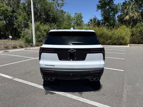 New 2026 Chevrolet Traverse LT w/ Midnight/Sport Edition FWD image 4