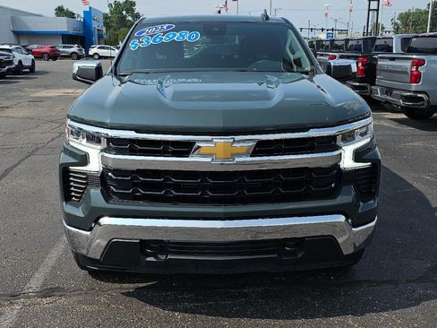 Used 2025 Chevrolet Silverado 1500 LT AWD/4WD image 2