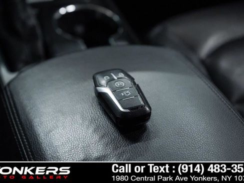 Used 2016 Ford Explorer XLT w/ Equipment Group 202A AWD/4WD image 57
