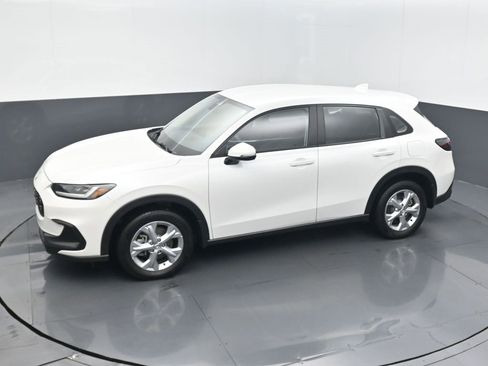 Certified 2025 Honda HR-V LX image 12