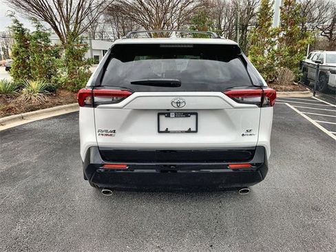 New 2025 Toyota RAV4 SE image 7