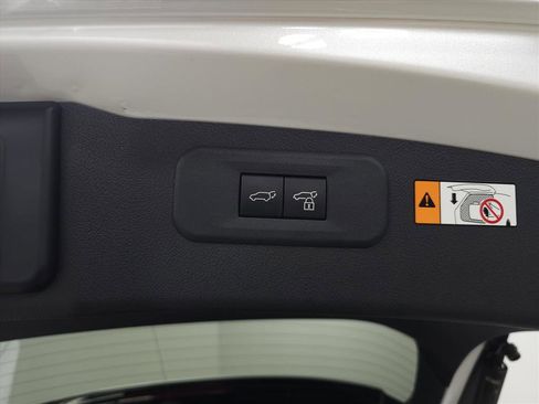 Used 2025 Lexus NX 350 AWD w/ Luxury Package image 9