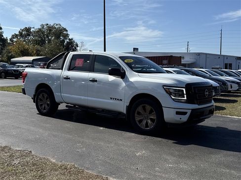 Certified 2024 Nissan Titan SV w/ SV Bronze Edition Package image 3