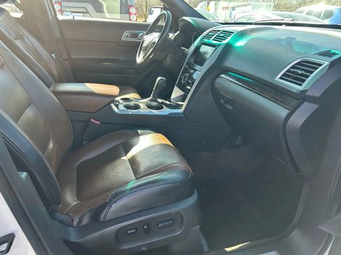 Used 2013 Ford Explorer Limited image 37