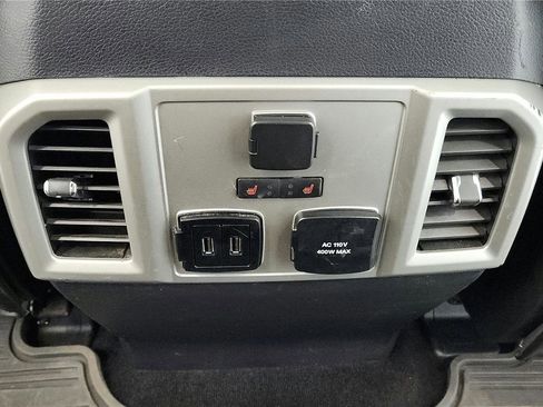 Used 2018 Ford F150 Lariat w/ Equipment Group 502A Luxury image 30