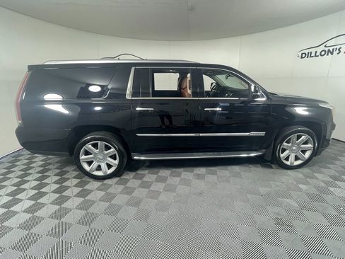 Used 2016 Cadillac Escalade ESV Premium image 9