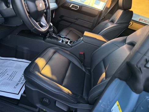 New 2025 Ford Bronco Badlands w/ Sasquatch Package AWD/4WD image 42