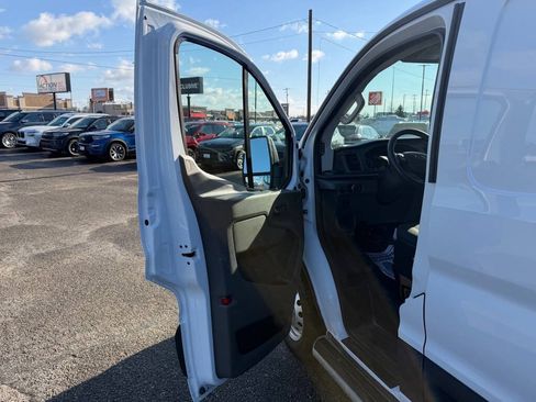 Used 2024 Ford Transit 250 Low Roof AWD w/ Exterior Upgrade Package image 10