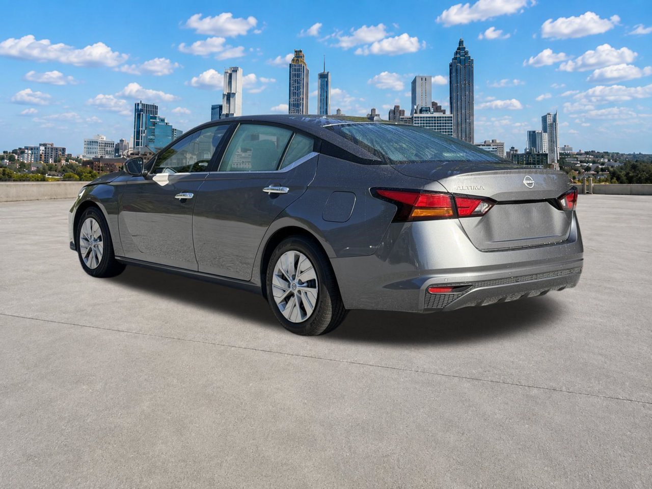 Used 2024 Nissan Altima 2.5 SV FWD image 21