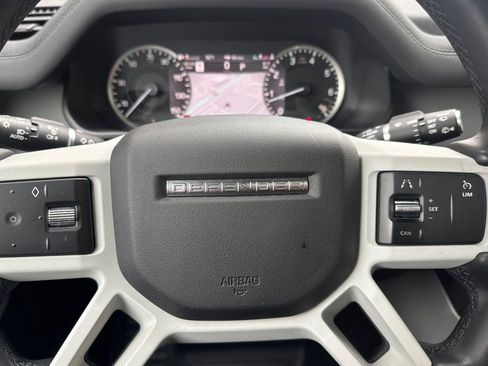 Used 2023 Land Rover Defender 110 S image 27