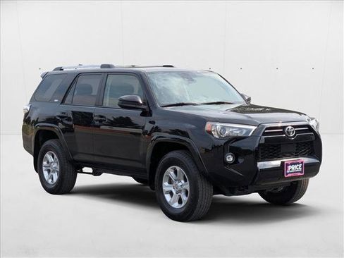 Used 2024 Toyota 4Runner SR5 image 3
