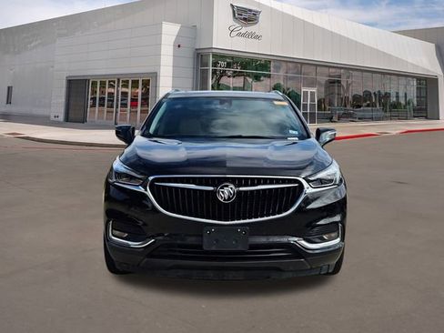 Used 2019 Buick Enclave Premium w/ LPO, Luxury Package image 2