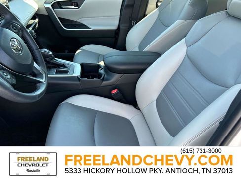 Used 2023 Toyota RAV4 XLE Premium image 29