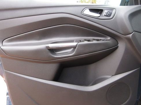 Used 2018 Ford Escape Titanium FWD image 9