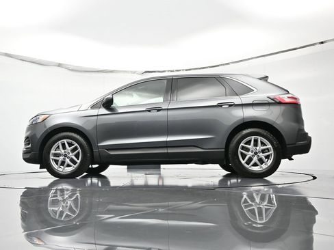 Used 2024 Ford Edge SEL image 54
