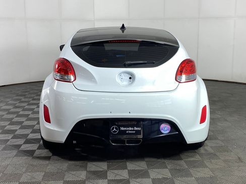 Used 2013 Hyundai Veloster w/ Style Pkg image 9