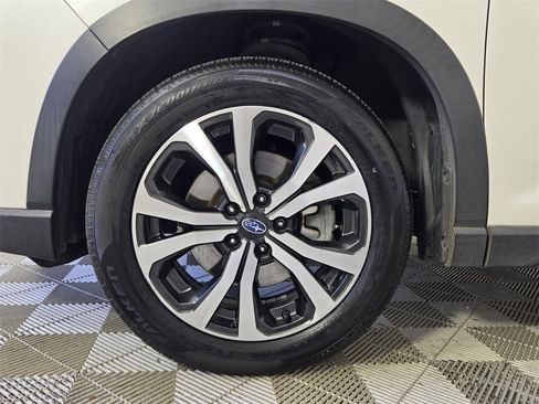 Used 2020 Subaru Forester Limited image 5