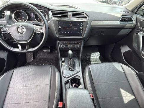 Used 2019 Volkswagen Tiguan SE FWD image 28