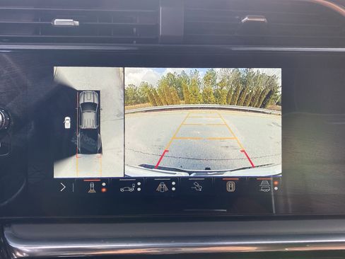 Used 2025 GMC Sierra 3500 Denali Ultimate image 39