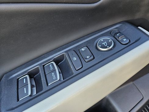 Used 2023 Honda Accord EX image 28