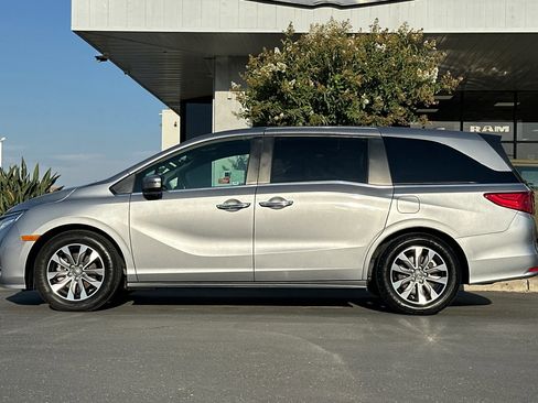 Used 2023 Honda Odyssey EX-L image 7