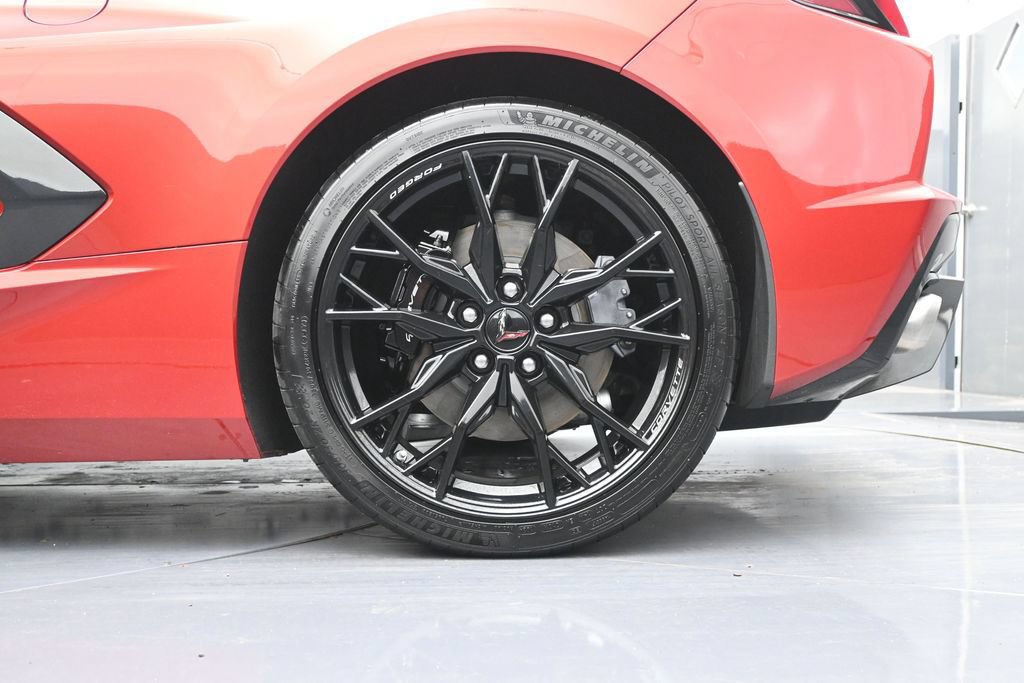 Used 2024 Chevrolet Corvette Stingray Coupe RWD image 20