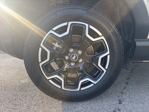 Used 2025 Ford Bronco Sport Outer Banks w/ Outer Banks Tech Package+ image 38