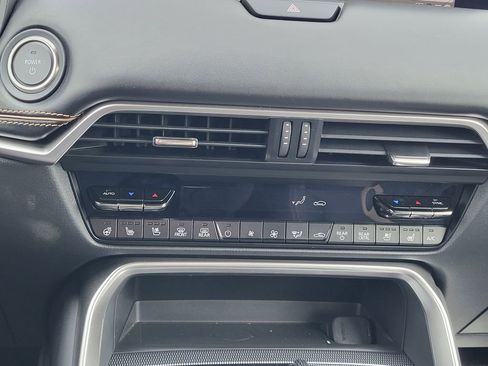 Used 2025 MAZDA CX-70 Plug-In Hybrid w/ Premium Plus image 19