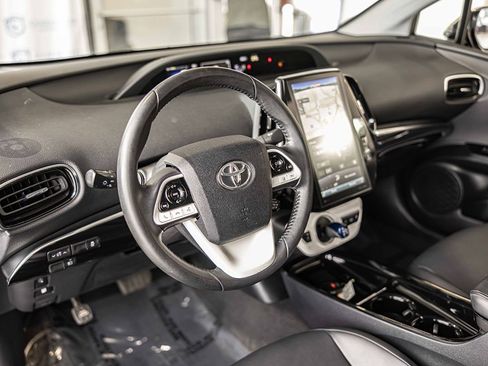 Used 2018 Toyota Prius Prime Premium image 20