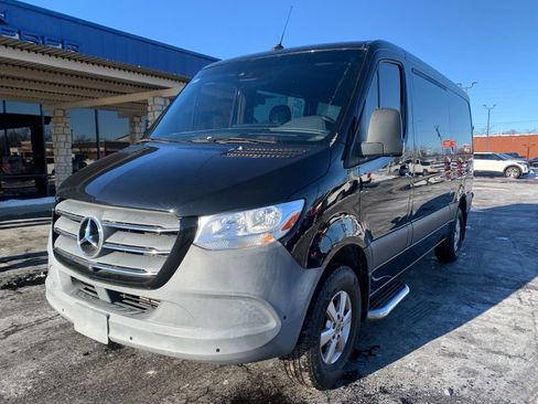 Used 2020 Mercedes-Benz Sprinter 2500 image 7