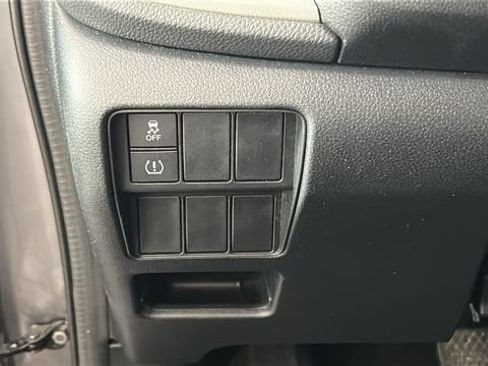 Used 2019 Honda CR-V LX image 20
