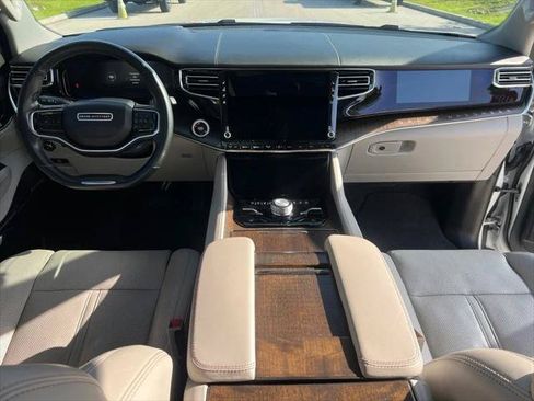 Certified 2022 Jeep Grand Wagoneer Series I AWD/4WD image 36