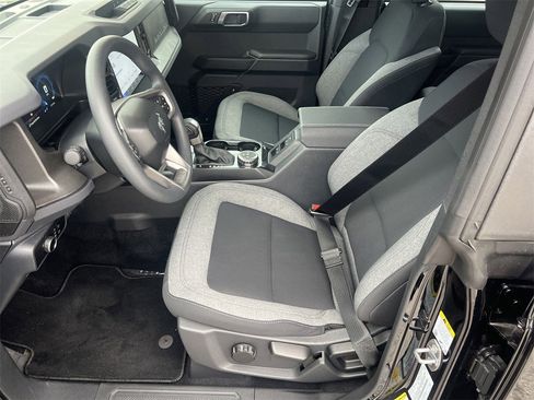 New 2025 Ford Bronco 4-Door image 16