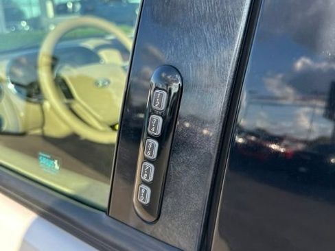 Used 2010 Ford Explorer Limited RWD image 16
