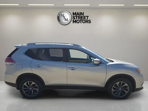 Used 2016 Nissan Rogue SL image 5
