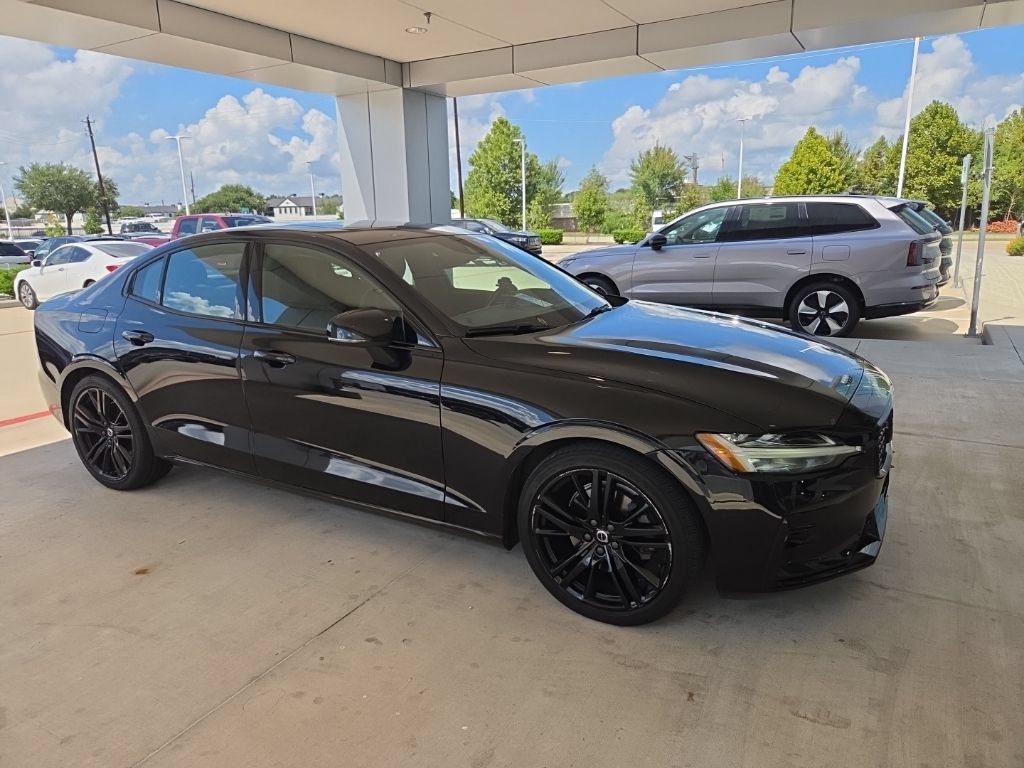 Used 2022 Volvo S60 B5 Momentum w/ Premium Package AWD/4WD image 9