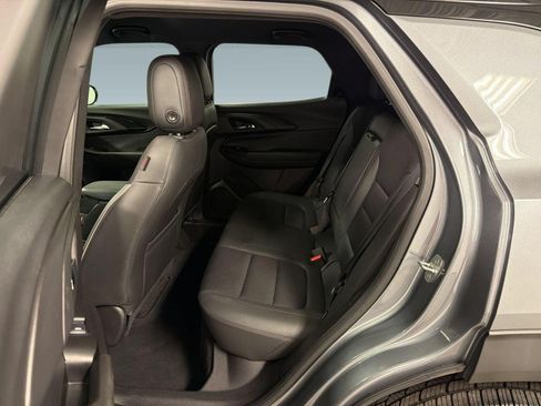 Used 2021 Chevrolet TrailBlazer RS w/ Technology Package FWD image 22