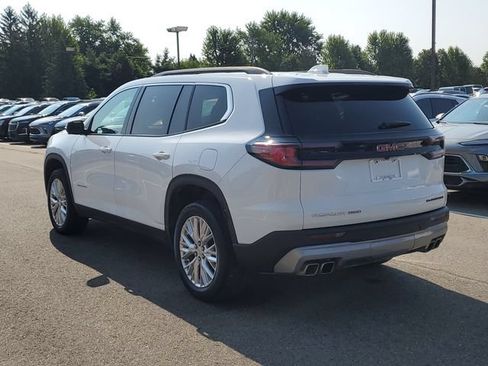 Used 2024 GMC Acadia Elevation AWD/4WD image 5