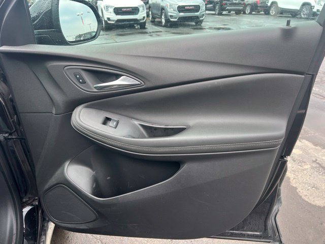 Used 2024 Buick Encore GX Preferred w/ Comfort Package FWD image 11