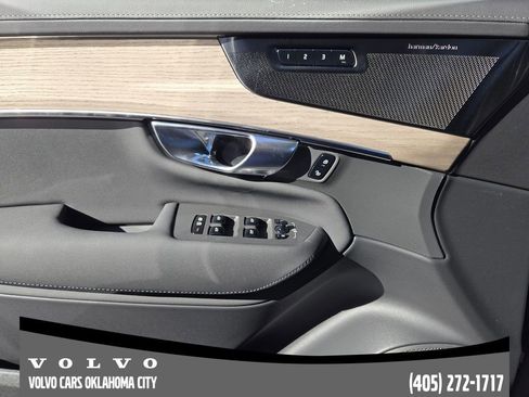 New 2026 Volvo XC90 B5 Plus w/ Protection Package Premier image 22