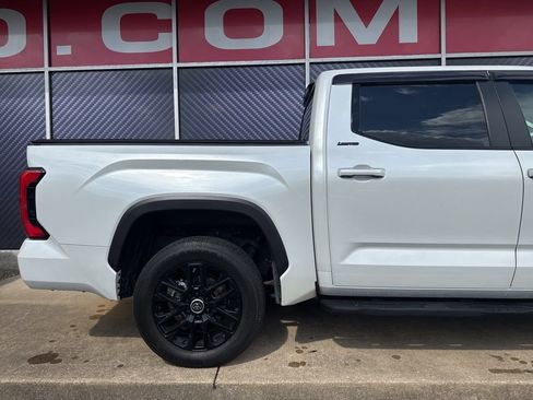 Used 2024 Toyota Tundra Limited AWD/4WD image 5
