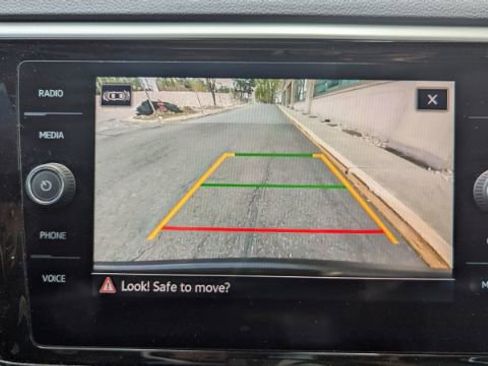 Used 2022 Volkswagen Atlas Cross Sport SEL R-Line image 36