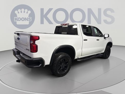 Used 2024 Chevrolet Silverado 1500 ZR2 w/ Technology Package AWD/4WD image 7