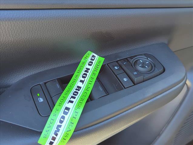 New 2026 Toyota Prius Plug-In Hybrid FWD image 11