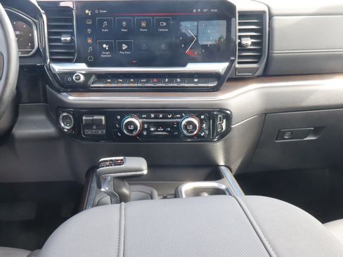 Used 2024 GMC Sierra 1500 SLT w/ SLT Premium Plus Package AWD/4WD image 12