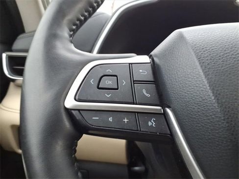 Used 2023 Toyota Highlander Limited image 19