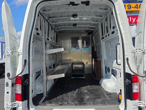 Used 2020 Nissan NV 2500 S RWD image 11