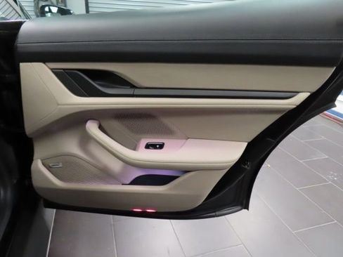 Used 2021 Porsche Taycan 4S image 13