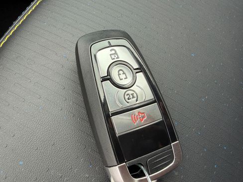 New 2026 Ford Maverick Lobo AWD/4WD image 28