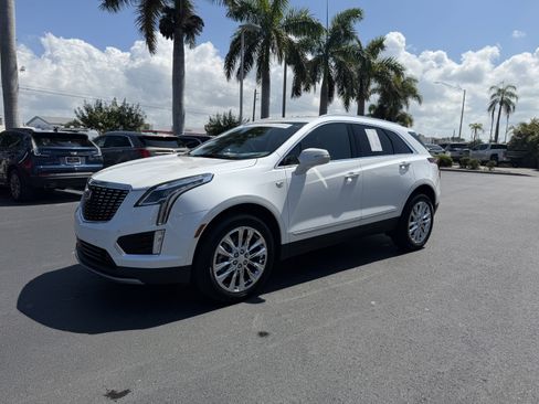 Certified 2023 Cadillac XT5 Premium Luxury FWD image 7